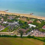 Adriatico Tatil Evi *